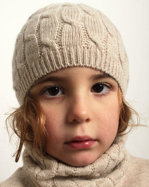 Berretto trecce bimbi in pura lana merino ultrafine